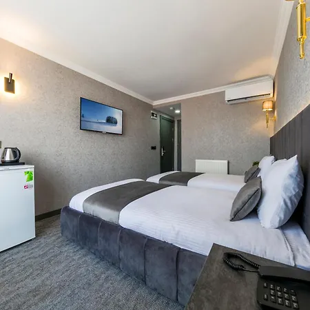 Hotel Golden Bazaar