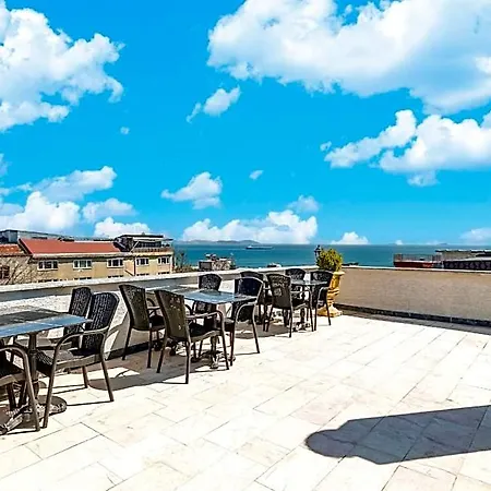 Hotel Golden Bazaar 3*