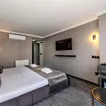 Golden Bazaar Hotel 3*