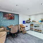 Hotel Golden Bazaar 3*