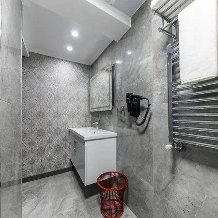 Golden Bazaar Hotel 3*